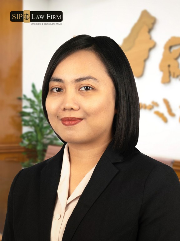 Debby Yerica Christine Dampang, S.H.