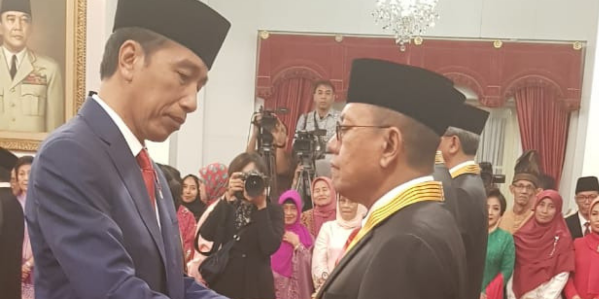 Partner SIP Law Firm Dianugrahi Bintang Jasa oleh Presiden